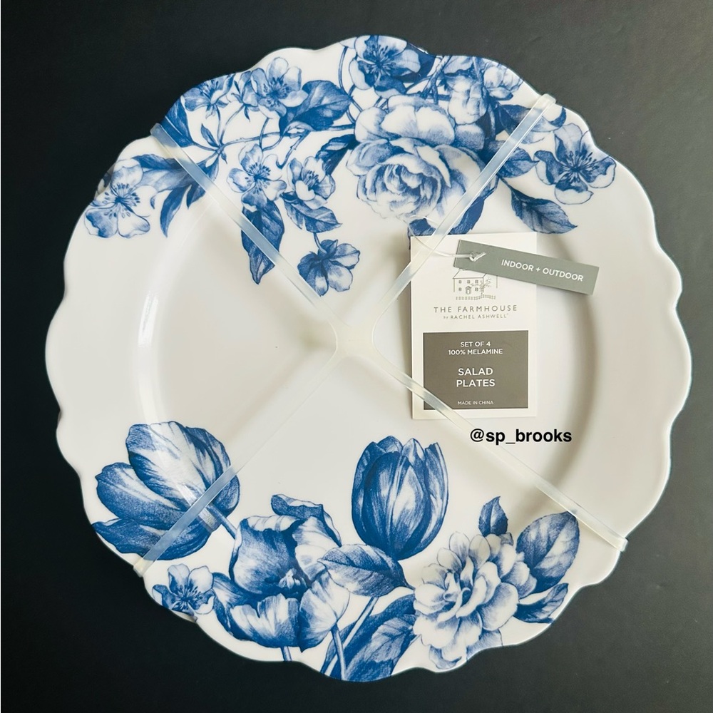 🎁4PC Farmhouse Melamine Plates - 8.75” Salad Plates with Scallops - Blue & White